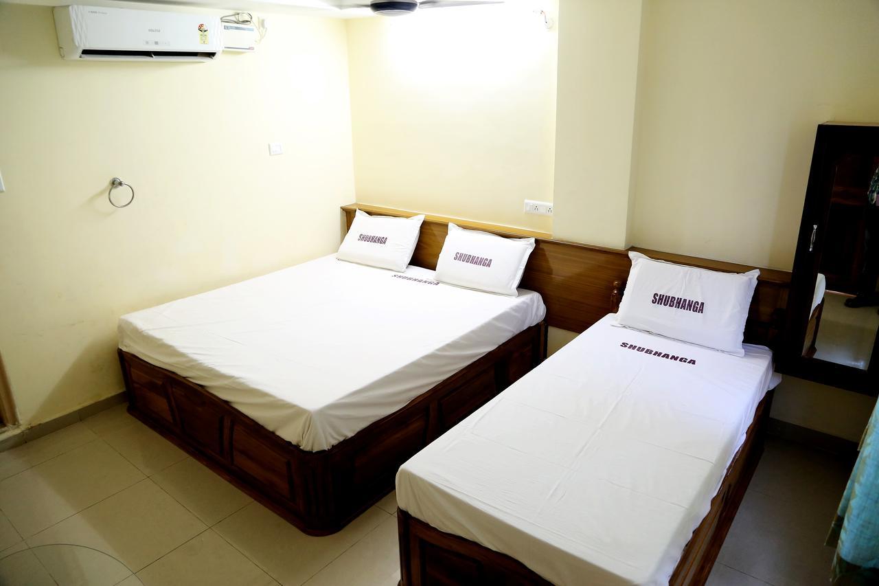 Shubhanga Residency Шрикалахащи Екстериор снимка